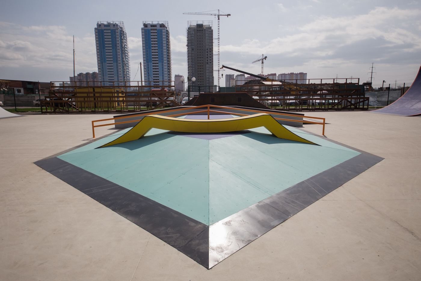 Пирамида в скейт-парке "АСК" в Краснодаре